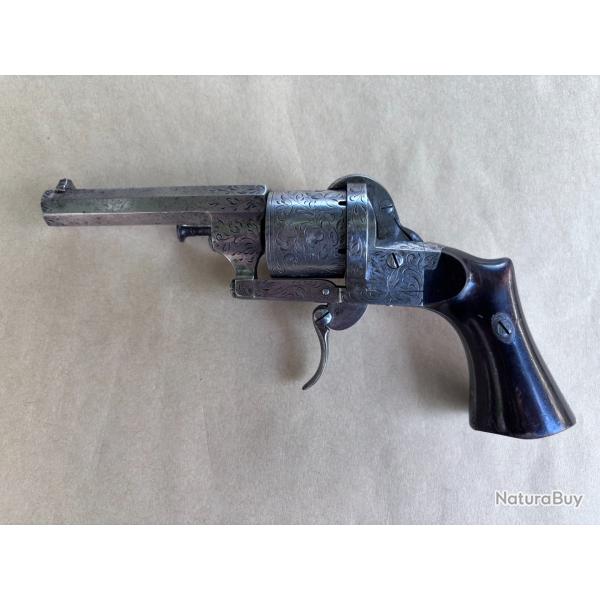 Vends rare r�volver v�ritable Lefaucheux calibre 7 � broche grav� au nom d'Alphonse Caron