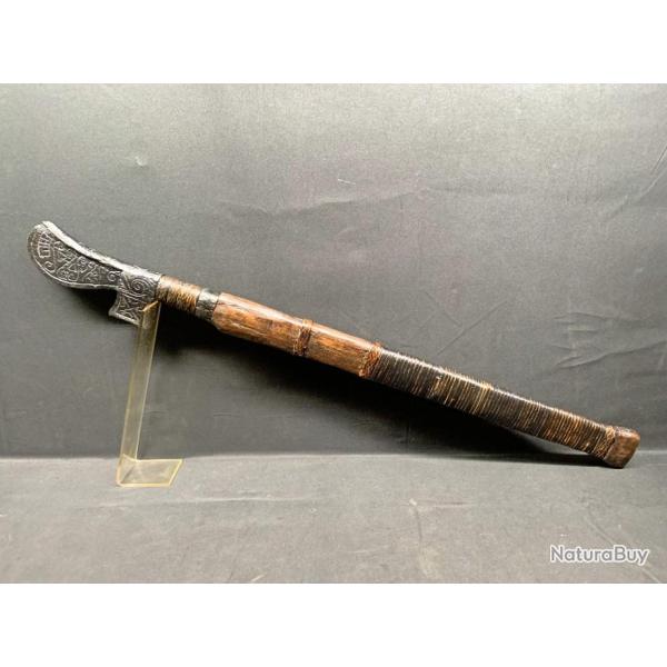 LONG COUTEAU INDONESIEN "DUA LALAN" PREMIERE PARTIE DU XX� SIECLE, REGION DE SULAWESI, ASIE