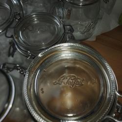 Bocaux le parfait lot de 19 pieces 1 ,5 litre , 1 litre , 0,5 litre .
