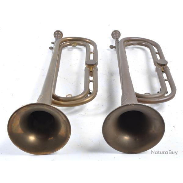 2 trompettes , clairon de cavalerie / huziekhandel hanssen speakholerhide