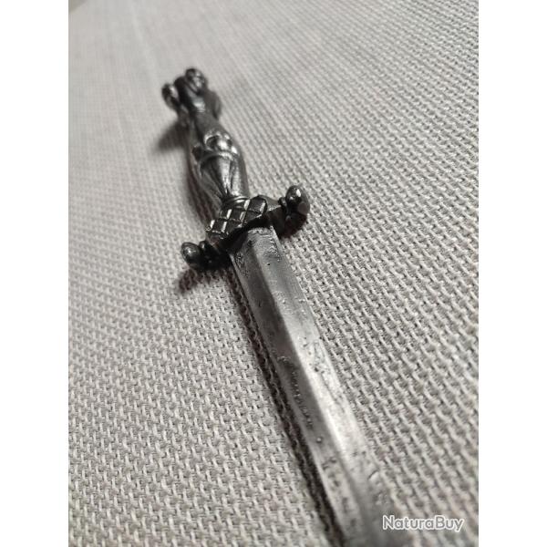 PETITE DAGUE (FER)  XlX � ?