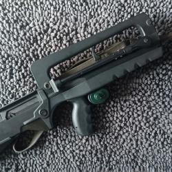 FAMAS Civil 222