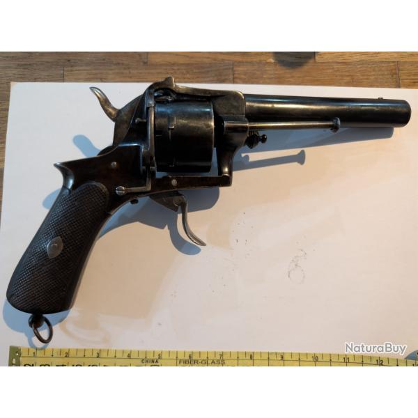 Gros revolver � broches cal 12 mm