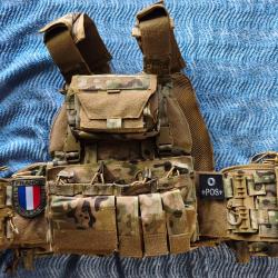 PORTE PLAQUES BALISTIQUE multicam, multipoches, syst&egrave;me QUICK RELEASE