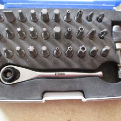 coffret embouts 1/4 + accessoires 32 pi&egrave;ces expert
