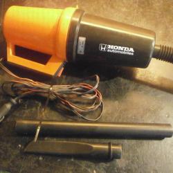 Aspirateur 12v Honda Automobiles vintage et ultra collector fonctionnement impeccable, complet