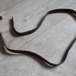 Lani&egrave;re en cuir, arm&eacute;e suisse, &agrave; identifier