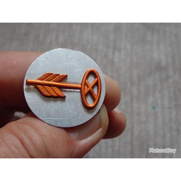 Insigne de calot, b�ret, col suisse