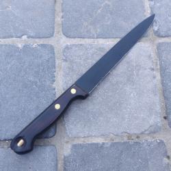 Couteau de d&eacute;coration avec insert balle de cal.45 ACP
