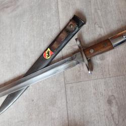 585903 BAIONNETTE SUISSE MODELE 1918 POUR FUSIL SCHMIDT RUBIN K31 ou K11. Chrom&eacute;e