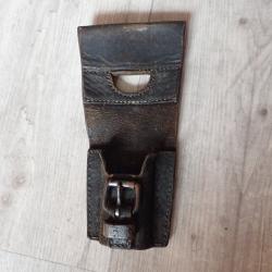 1887 Porte fourreau pour glaive, ba&iuml;onnette de fusil, mousqueton suisse Vetterli