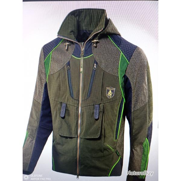 Trabaldo veste N�m�sis evo