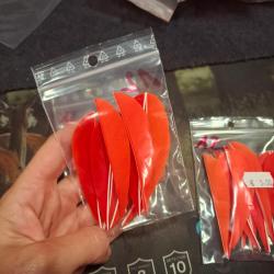Plumes Paraboliques unies 3" d'occasion par 12 - Orange