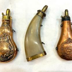 3 poires &agrave; poudre XIXe si&egrave;cle
