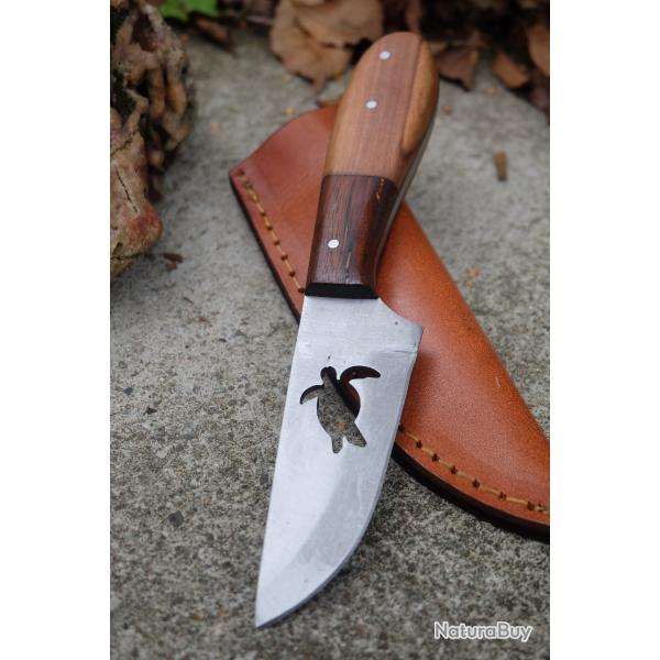 Couteau Skinner Lame Drop Point Acier Carbone 1055 D�cor Tortue Manche Bois Etui Cuir Fab Artisanat