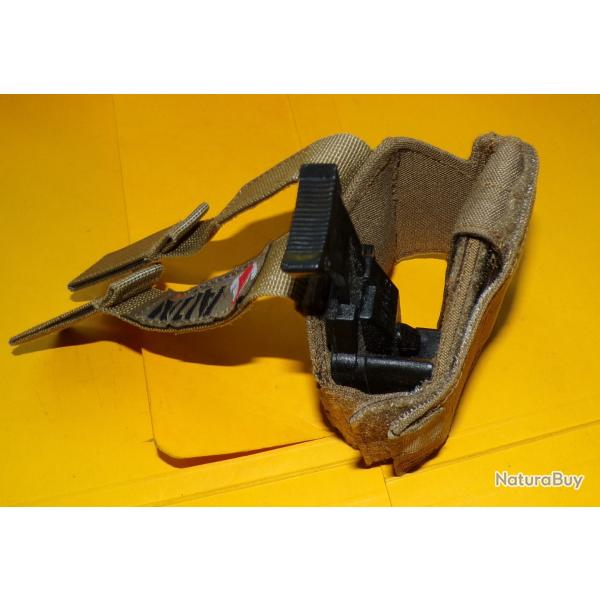 HOLSTER DE MARQUE ADN TACTICAL EN CORDURA , BON  ETAT VOIR PHOTOS . POUR TOUT RENSEIGNEMENT ME CONTA