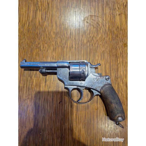 Revolver d'ordonnance fran�ais Chamelot-Delvigne mod�le 1873 - 11 mm - Manufacture de Saint-�tienne