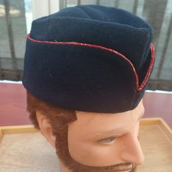 Calot / Bonnet de police ancien - Bleu nuit & Passepoil rouge - TBE