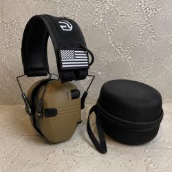 casque &eacute;lectronique green avec housse rigide