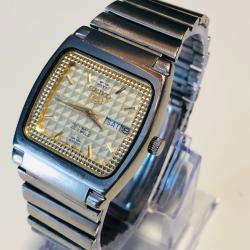 Montre Vintage Seiko 5 Automatique Calibre 4219 - 100% D'Origine - Cadran Textur&eacute; Dor&eacute; & 23 Rubis