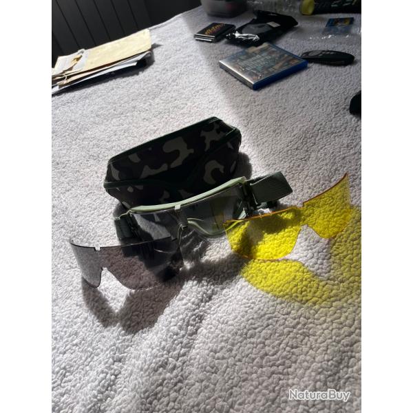 Lot lunettes de protection + masque grillag� - Airsoft