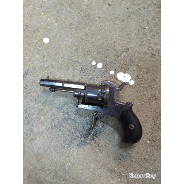 Revolver de poche Lefaucheux