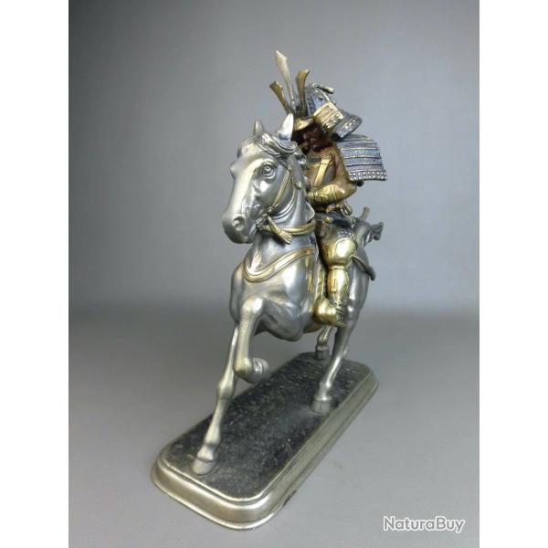 Samourai � Cheval en Bronze