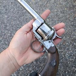 Revolver a broche sign&eacute; lefaucheux