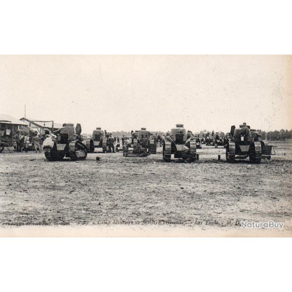 Carte postale ancienne - Camp militaire de Souge, Gironde, chars d'assaut - N�8859
