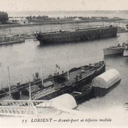 Carte postale ancienne Lorient - Avant-port et d&eacute;fense mobile- N&deg;8869