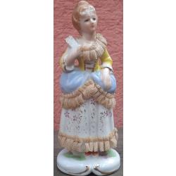 Statuette en porcelaine