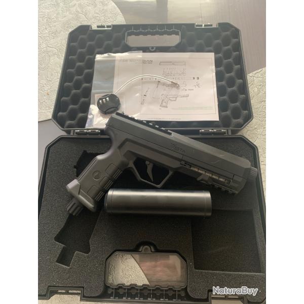 VENDS VESTA GUARDIAN AVEC RALLONGE 19joules d origine ( silencieux) + la boite avec cadenas vesta