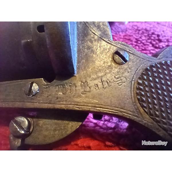 Revolver bulldog a broche 7mm  a identifier