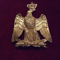 Aigle de pavoisement avec couronne Imp&eacute;riale Lot N 2 . ( collection ) .