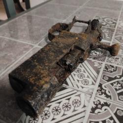 Pi&egrave;ce du terrain Bo&icirc;tier pontet d&eacute;tente culasse fusil Lebel 1886 1893