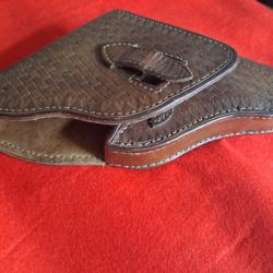 ETUI PISTOLET EN CUIR ARTISANAL
