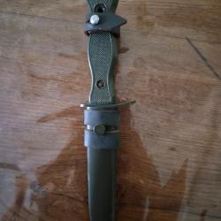 Couteaux de combat Rostfrei
