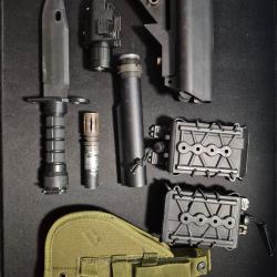 Lot de divers accessoires Airsoft