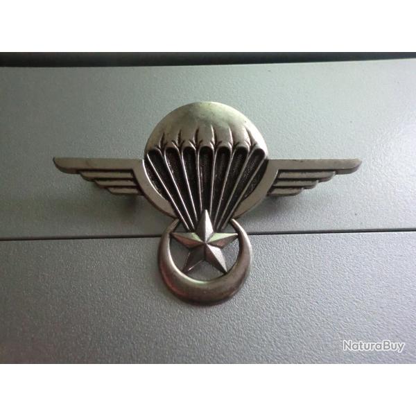insigne b�ret brevet de parachutiste mauritanie / arthus bertrand paris