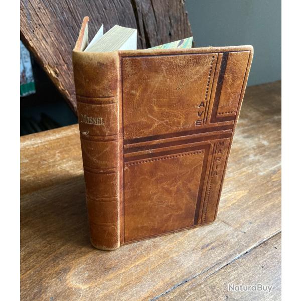 Missel de notre-dame de Lourdes , �ditions Mame 1985