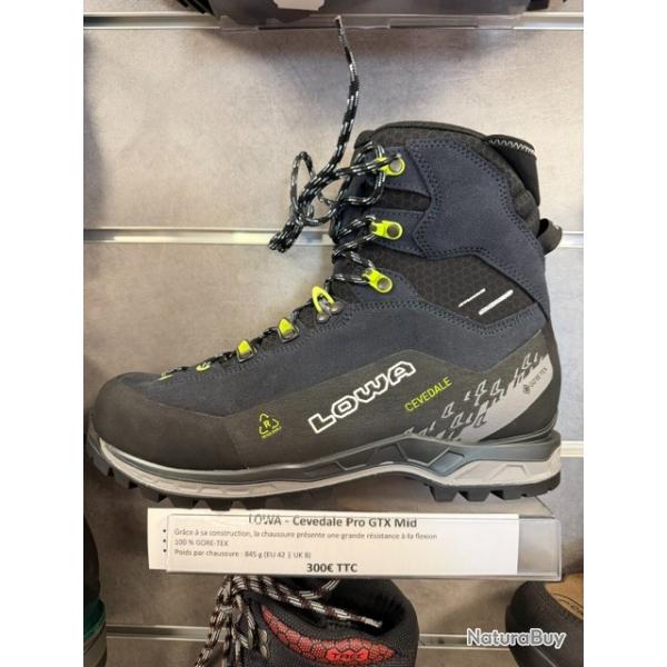 LOWA - Cevedale Pro GTX Mid