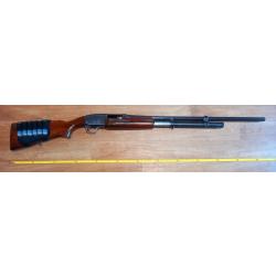 Fusil rapid avec rallonge de magasin et porte cartouches de crosse