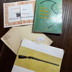 LIVRE ARME BLIND&Eacute;E ET CAVALIERS EN INDOCHINE PLUS 11 fascicule d'arme ancienne de prestige