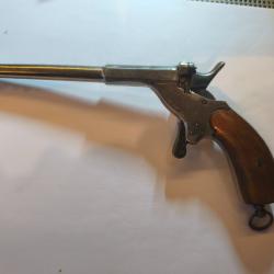 Rare pistolet de salon Monaco allemand fin du 19e calibre 6 mm Flaubert. Son couronne u  super-&Eacute;tat