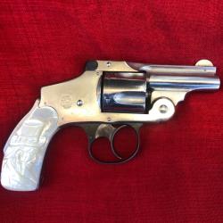 SMITH ET WESSON SNUBNOSE SAFETY HAMMERLESS FOUR MODEL CAL 38SW