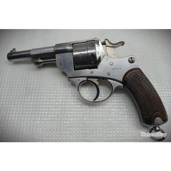 REVOLVER REGLEMENTAIRE MODELE 1873 DE MARINE PREMIER TYPE EN CAL 12MM TRES BON ETAT