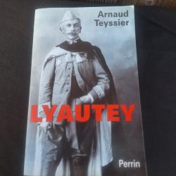 LYAUTEY d'Arnaud Teyssier 2004