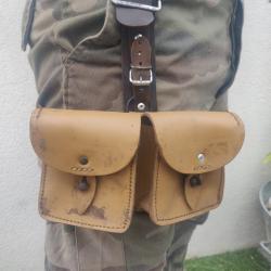 Double poche de cuisse en cuir beige