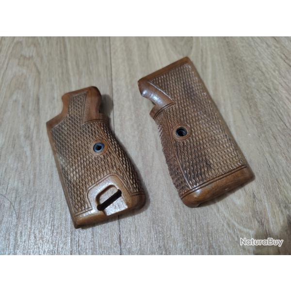 Plaquettes SIG P210