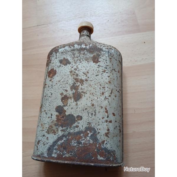 Ancienne bo�te � poudre vide